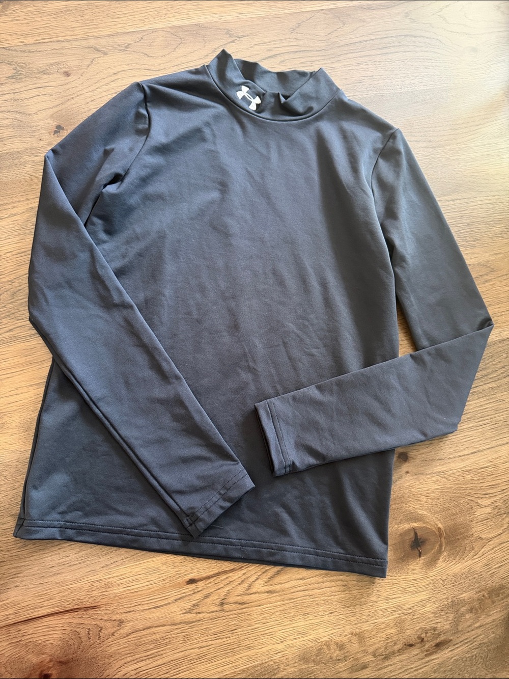 Under Armour Youth Large Black Cold Gear Long Sleeve Fitted Shirt
